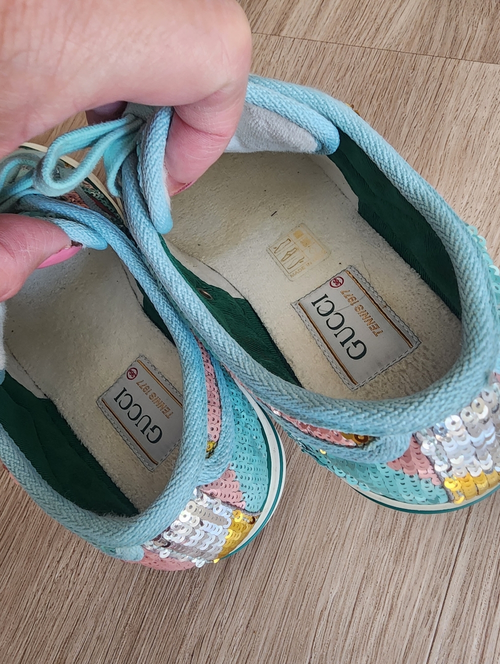 Authentic Gucci Sequined Low-Top Sneakers Shoes - Picture 10 of 13